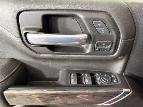 Used 2021 Chevrolet Silverado 2500 LTZ w/ LTZ Plus Package image 13