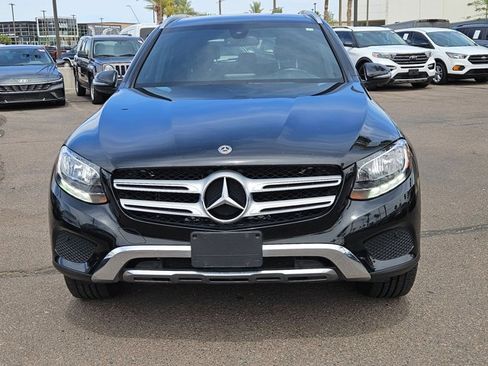 Used 2019 Mercedes-Benz GLC 300 4MATIC image 2