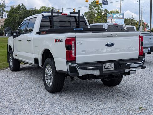 New 2025 Ford F250 Lariat w/ Lariat Ultimate Package image 13
