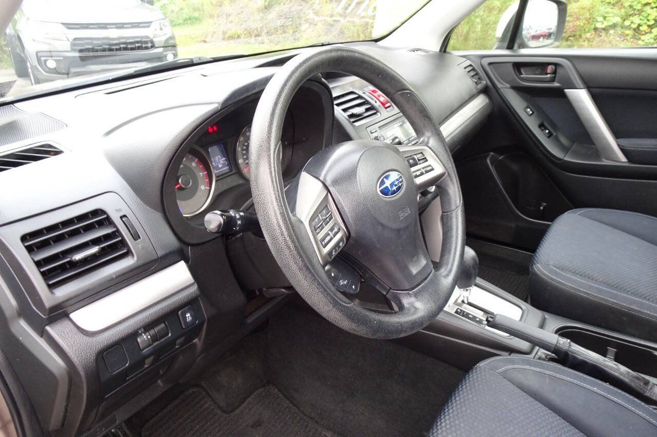 Used 2015 Subaru Forester 2.5i Premium AWD/4WD image 15