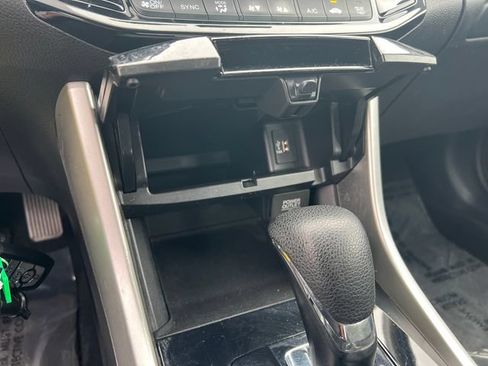 Used 2016 Honda Accord LX image 25