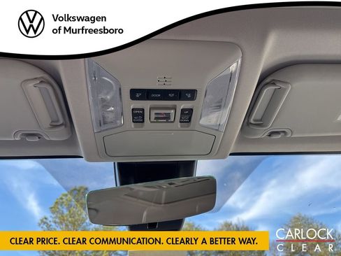 Used 2023 Toyota RAV4 XLE Premium image 21