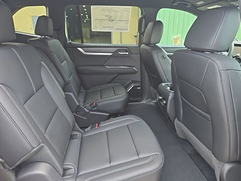 New 2026 GMC Acadia Elevation w/ Elevation Premium Package FWD image 12