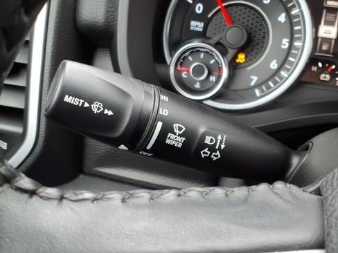 Used 2022 RAM 1500 Big Horn AWD/4WD image 18