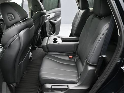 Used 2025 Acura MDX SH-AWD image 14