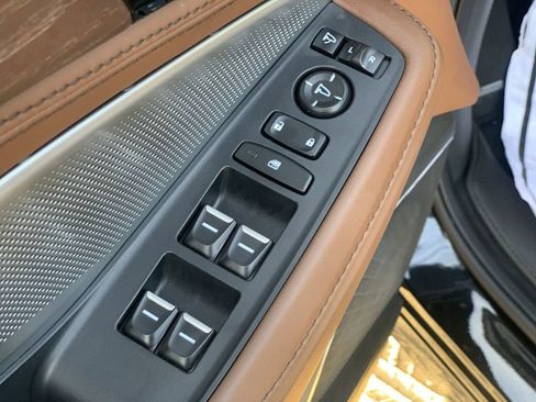 Used 2025 Acura MDX w/ Advance Package image 21