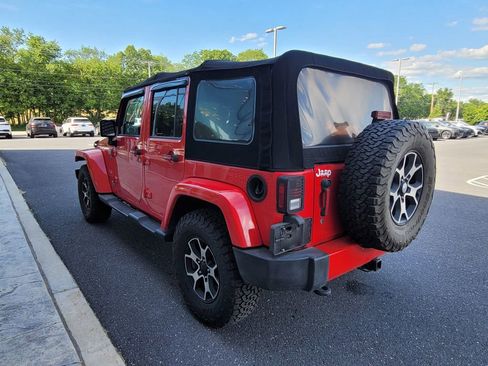 Used 2016 Jeep Wrangler Unlimited Sahara w/ Dual Top Group AWD/4WD image 9