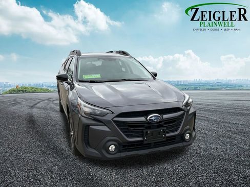 Used 2023 Subaru Outback Premium image 13