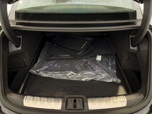 Used 2023 Porsche Taycan 4S image 28