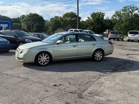 Used 2005 Toyota Avalon Limited FWD image 4