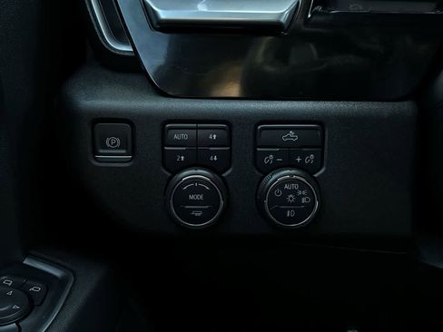 Used 2023 Chevrolet Silverado 1500 RST image 21