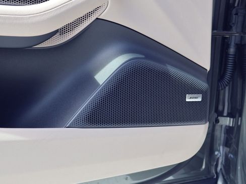 New 2026 Porsche Macan Electric RWD image 14