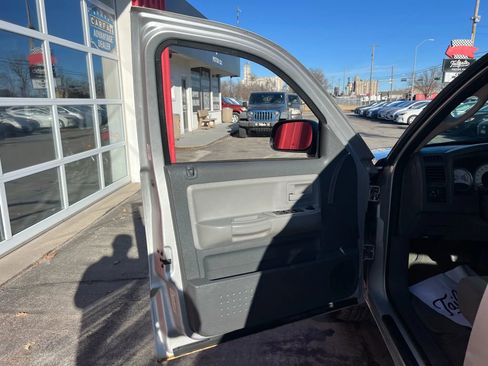 Used 2006 Dodge Dakota SLT image 9