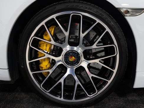 Used 2015 Porsche 911 Turbo S w/ High-end Infotainment Package image 37