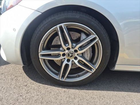 Used 2018 Mercedes-Benz E 300 image 11