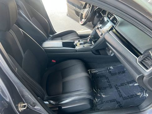 Used 2019 Honda Civic Sport image 10