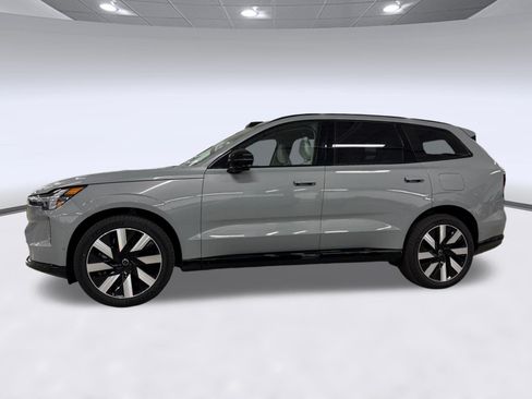 Used 2025 Volvo EX90 Ultra AWD/4WD image 2