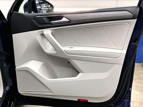 Used 2022 Volkswagen Tiguan SE image 26