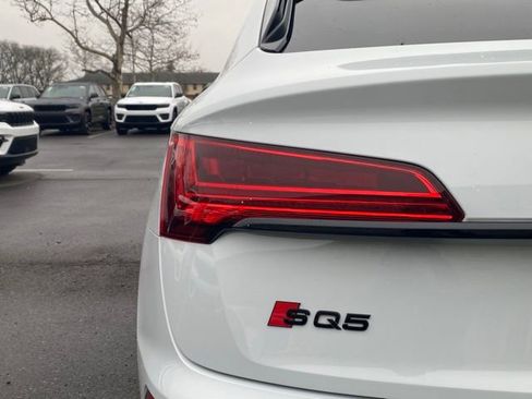 Used 2023 Audi SQ5 Prestige image 17