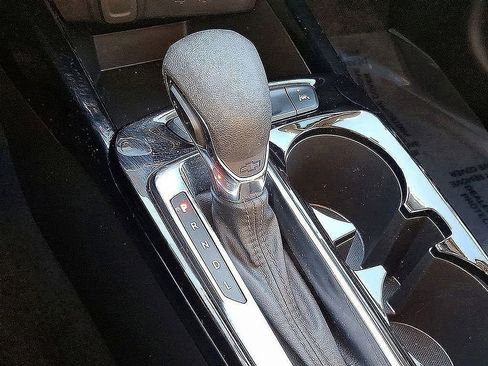 Used 2024 Chevrolet Trax LT w/ Driver Confidence Package image 18