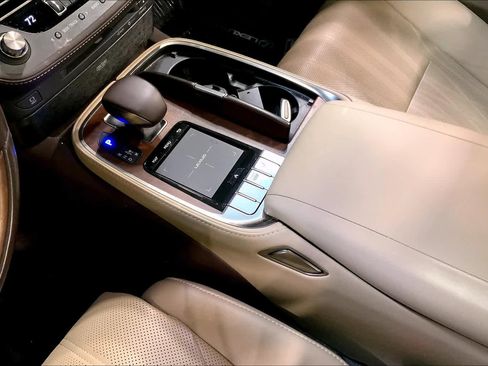 Used 2019 Lexus LS 500 AWD image 15