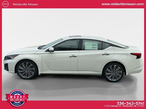 New 2025 Nissan Altima 2.5 SL image 3