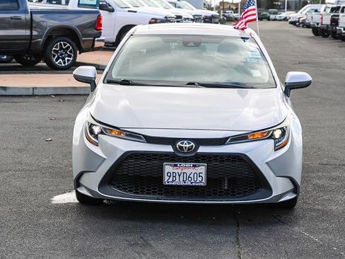 Used 2020 Toyota Corolla LE w/ LE Premium Package image 6