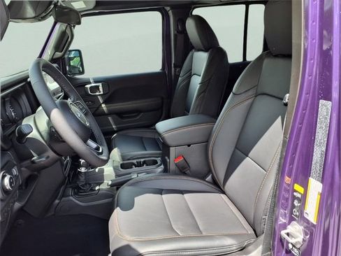 New 2026 Jeep Gladiator Sport AWD/4WD image 14