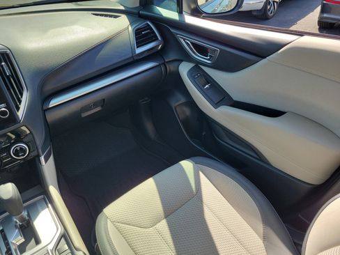 Used 2019 Subaru Forester Premium image 20