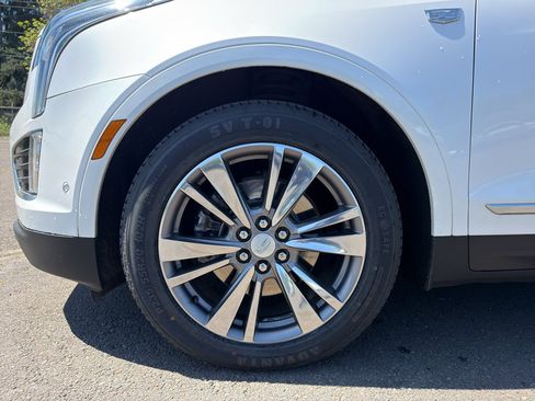 Used 2021 Cadillac XT5 Premium Luxury w/ Platinum Package AWD/4WD image 6