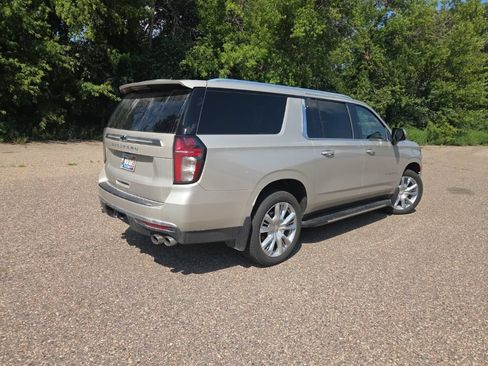 Used 2021 Chevrolet Suburban High Country w/ Max Trailering Package AWD/4WD image 14