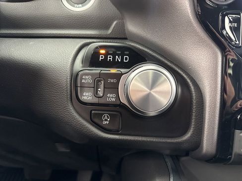 Used 2023 RAM 1500 Laramie AWD/4WD image 23