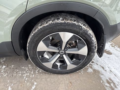 Used 2023 Volvo XC40 B5 Plus w/ Protection Package Premier image 14