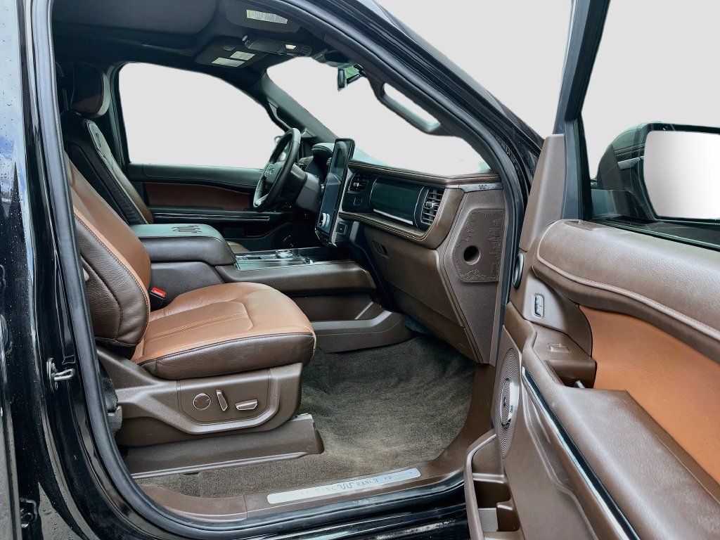 Used 2024 Ford Expedition Max King Ranch RWD image 31