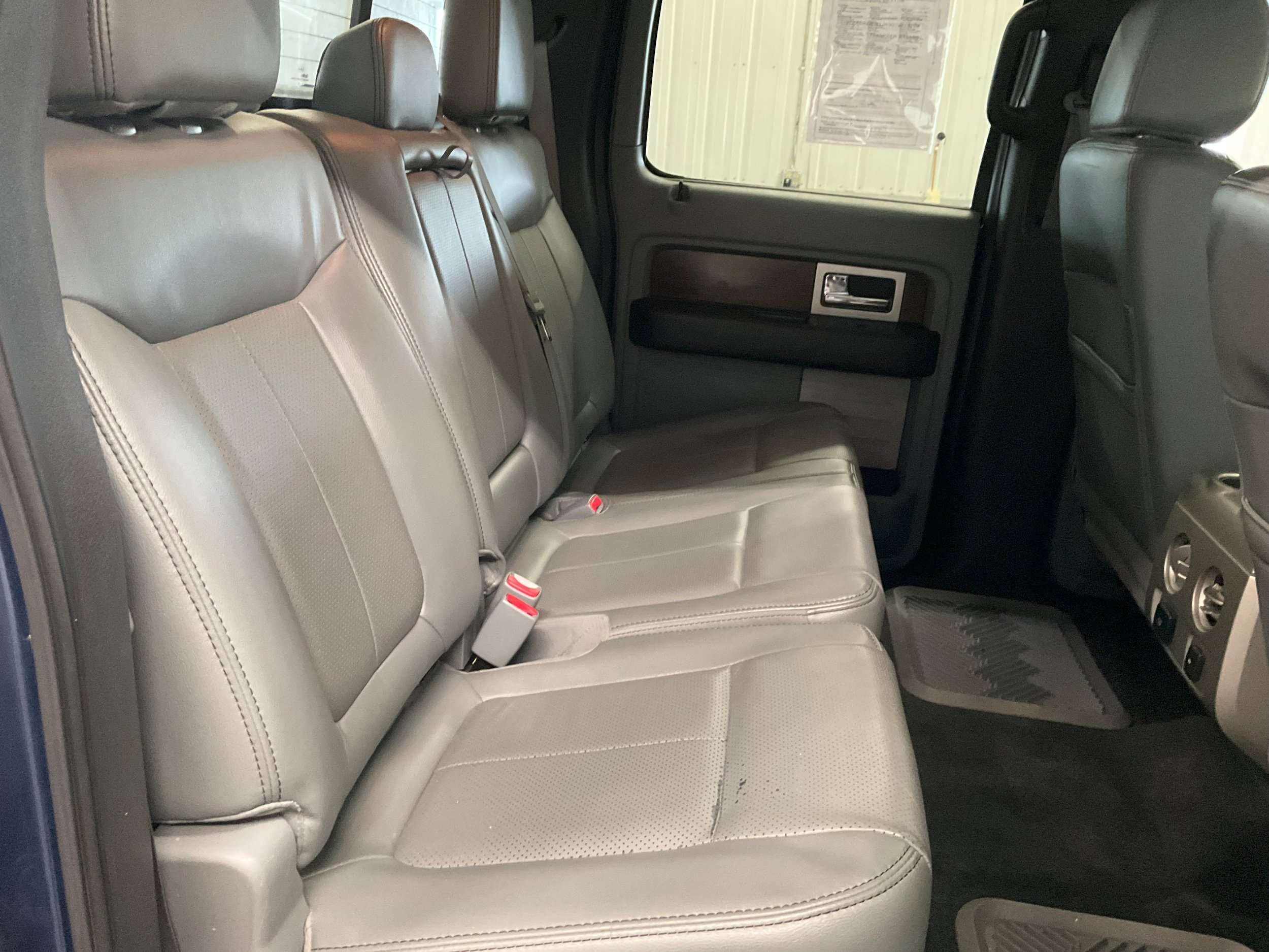 Used 2013 Ford F150 Lariat w/ Lariat Chrome Pkg AWD/4WD image 24