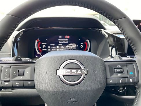New 2026 Nissan Pathfinder SL AWD/4WD image 16