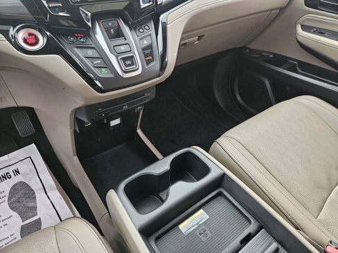 Used 2024 Honda Odyssey Elite image 24