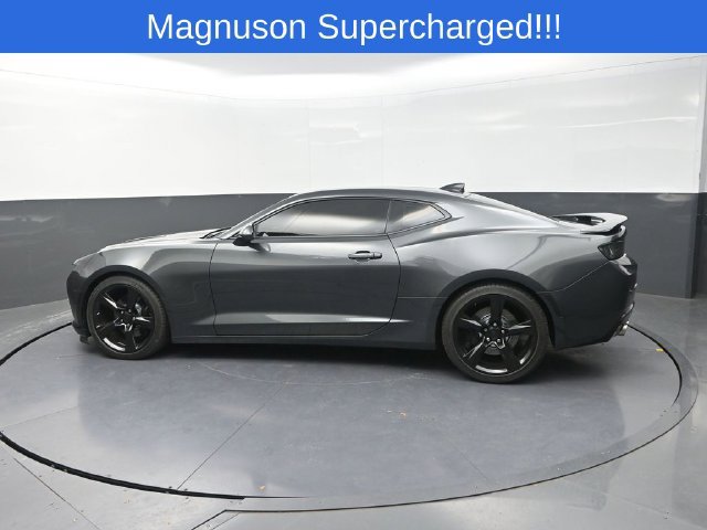 Used 2017 Chevrolet Camaro SS RWD image 7