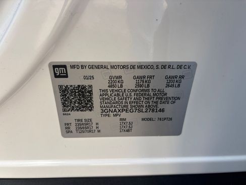 Used 2025 Chevrolet Equinox LT image 29