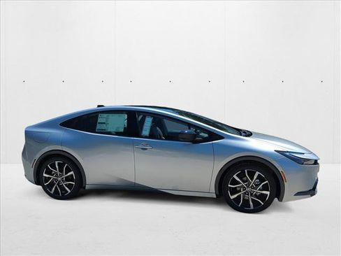 New 2026 Toyota Prius Plug-In Hybrid w/ Limited Premium Package FWD image 4