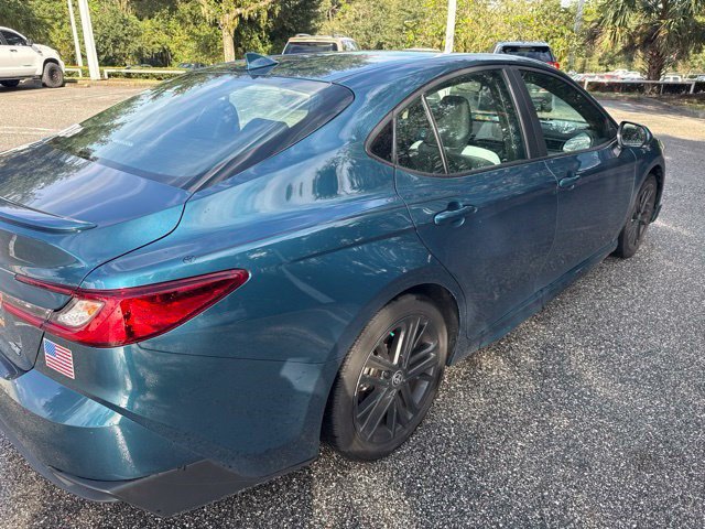 Used 2025 Toyota Camry SE w/ Multimedia Upgrade Package FWD image 5