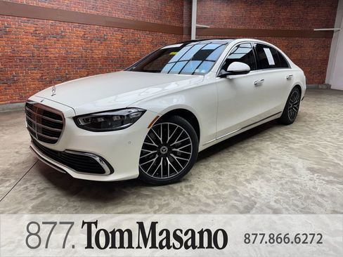 Certified 2022 Mercedes-Benz S 500 4MATIC image 1