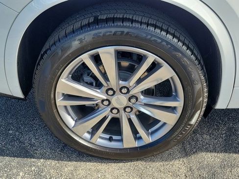 Used 2023 Cadillac XT6 Premium Luxury FWD image 10