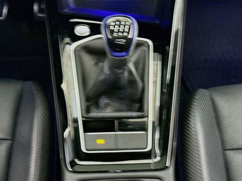 Used 2024 Volkswagen Golf R AWD/4WD image 14