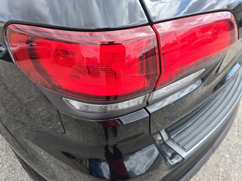 Used 2020 Jeep Grand Cherokee Limited X image 33