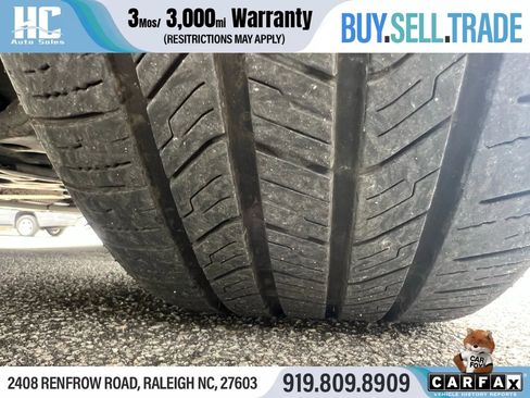 Used 2022 Toyota Corolla LE image 11