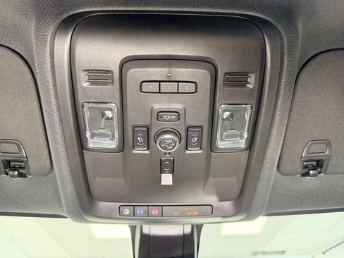 Used 2021 GMC Yukon AT4 w/ Technology Package AWD/4WD image 13