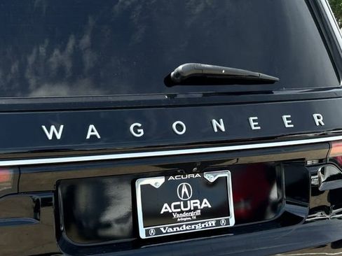 Used 2022 Jeep Wagoneer Series II AWD/4WD image 7
