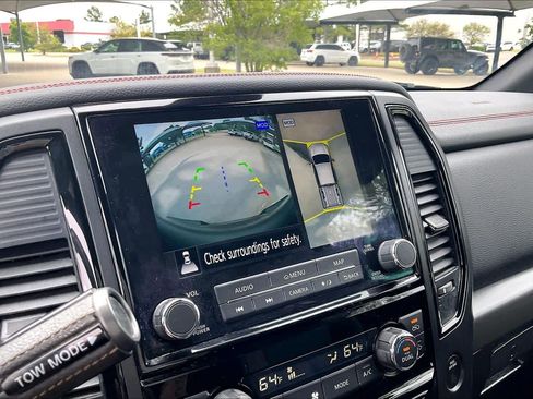 Used 2023 Nissan Titan PRO-4X w/ Pro-4x Convenience Package AWD/4WD image 26