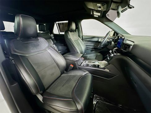 Used 2023 Ford Explorer ST w/ Equipment Group 401A image 12